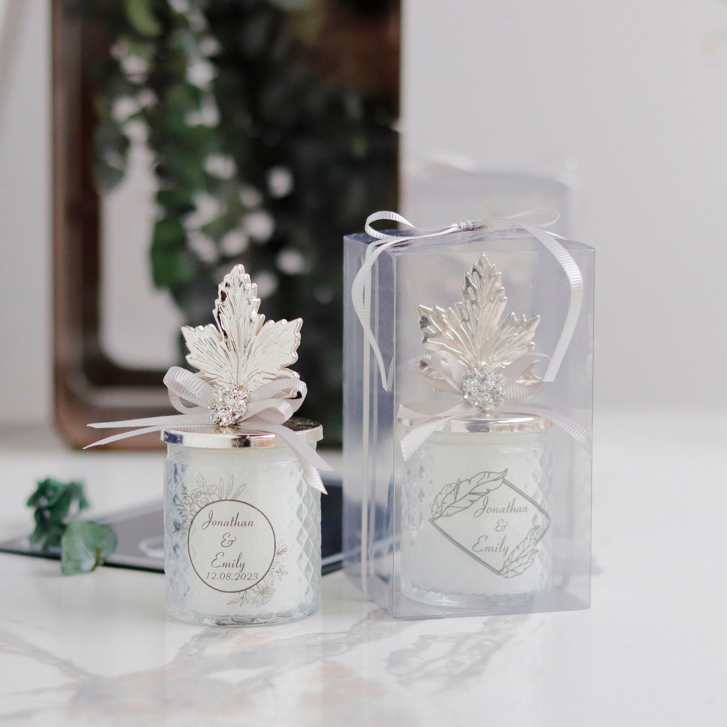 Personalized Wedding Candle Favors | Luxury Guest Gifts with Sycamore Lid | Bridal Shower Tokens | Memorable Favors for Attendees